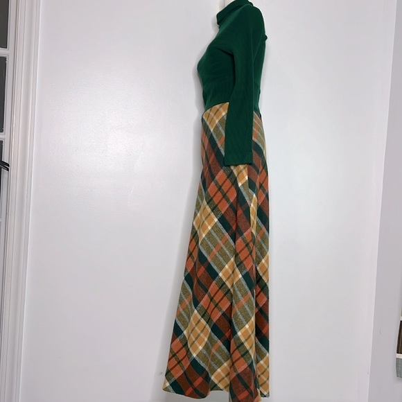 Vintage plaid and knit dress, vintage size 12 fits a small - Picture 7 of 8